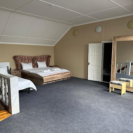 Hostel Premium Tashkent Esterno foto