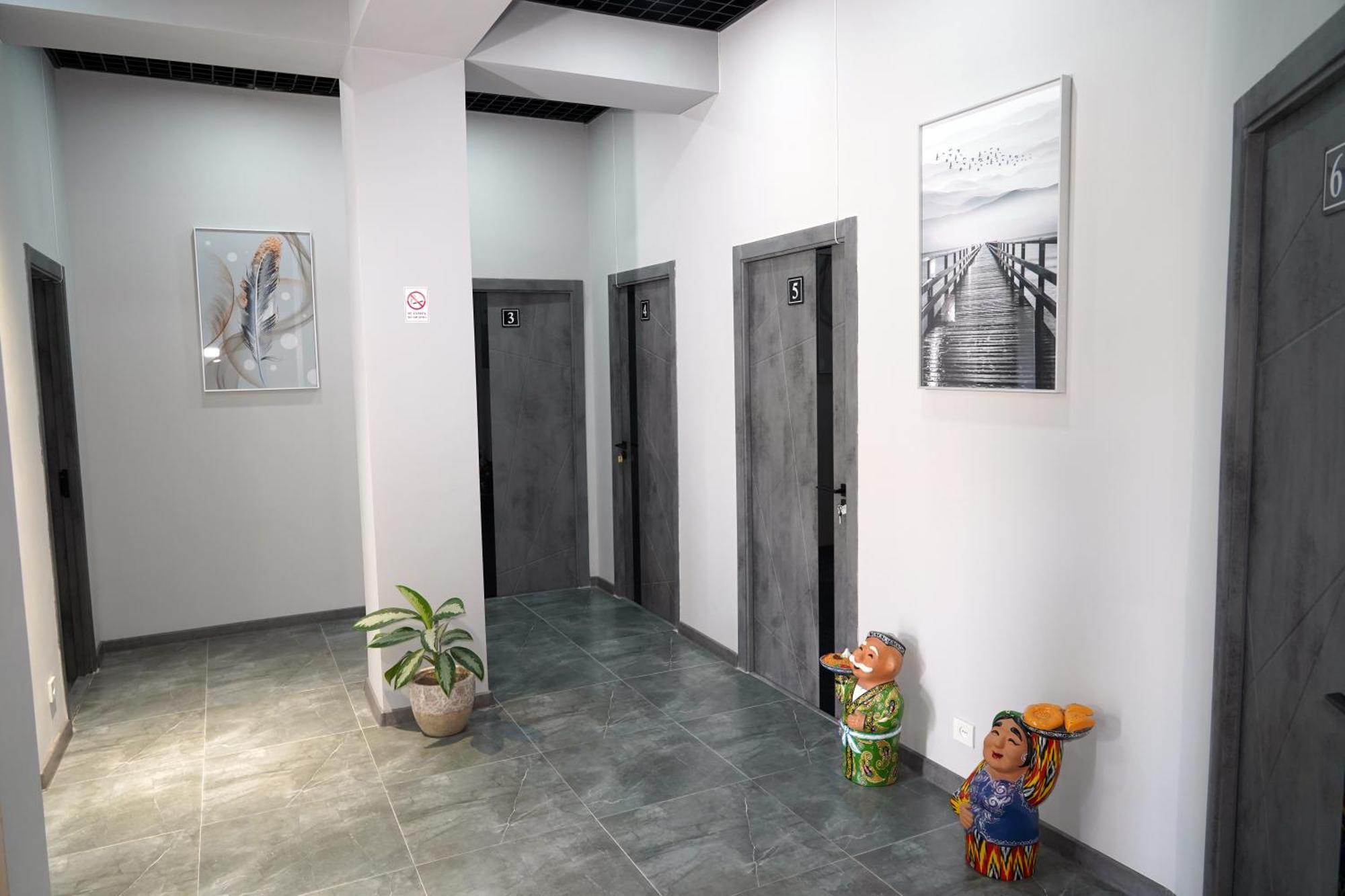 Hostel Premium Tashkent Esterno foto