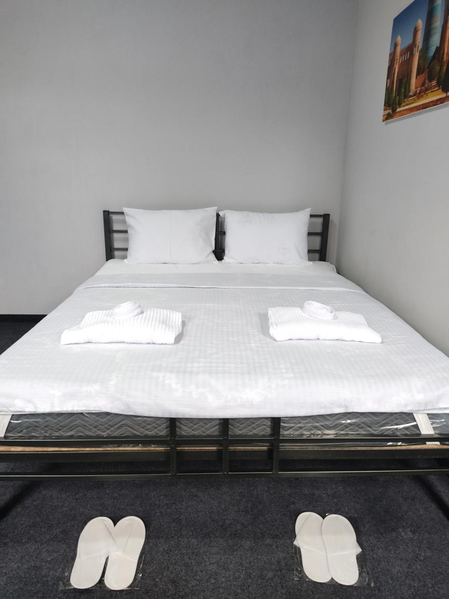 Hostel Premium Tashkent Esterno foto